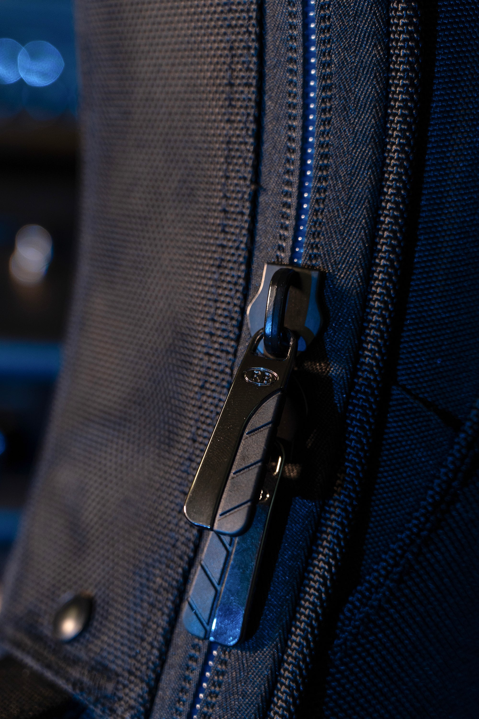 RB Expedition Headless Guitar Case